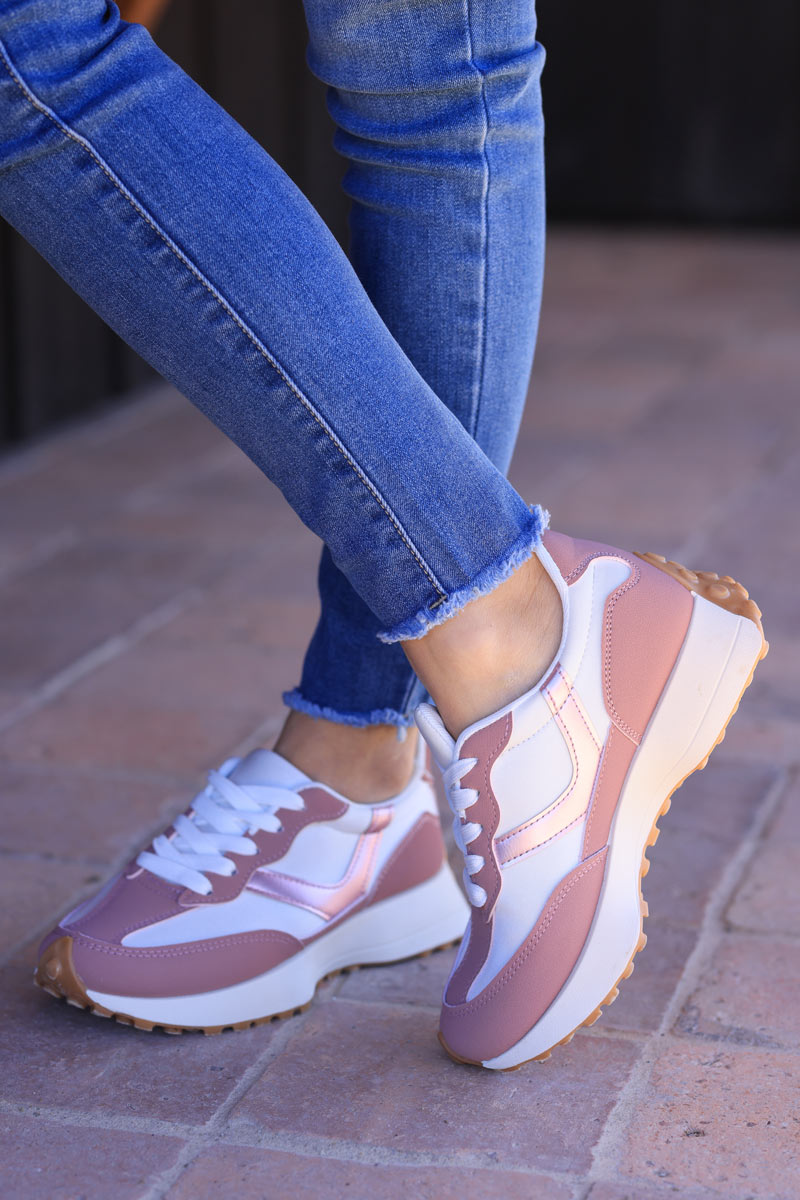 Zapatillas running de suela gruesa con inserciones rosa viejo y brillantes
