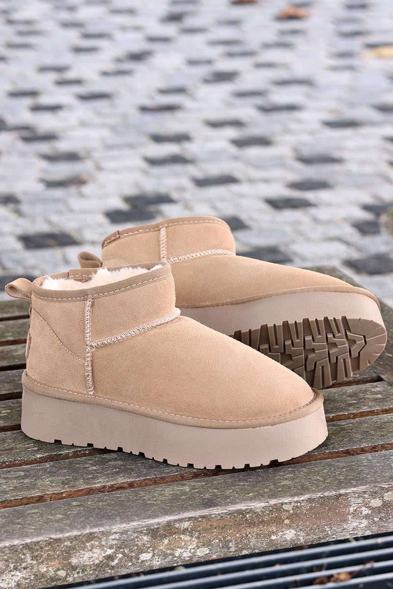Bota baja piel plataforma forrada pelo beige