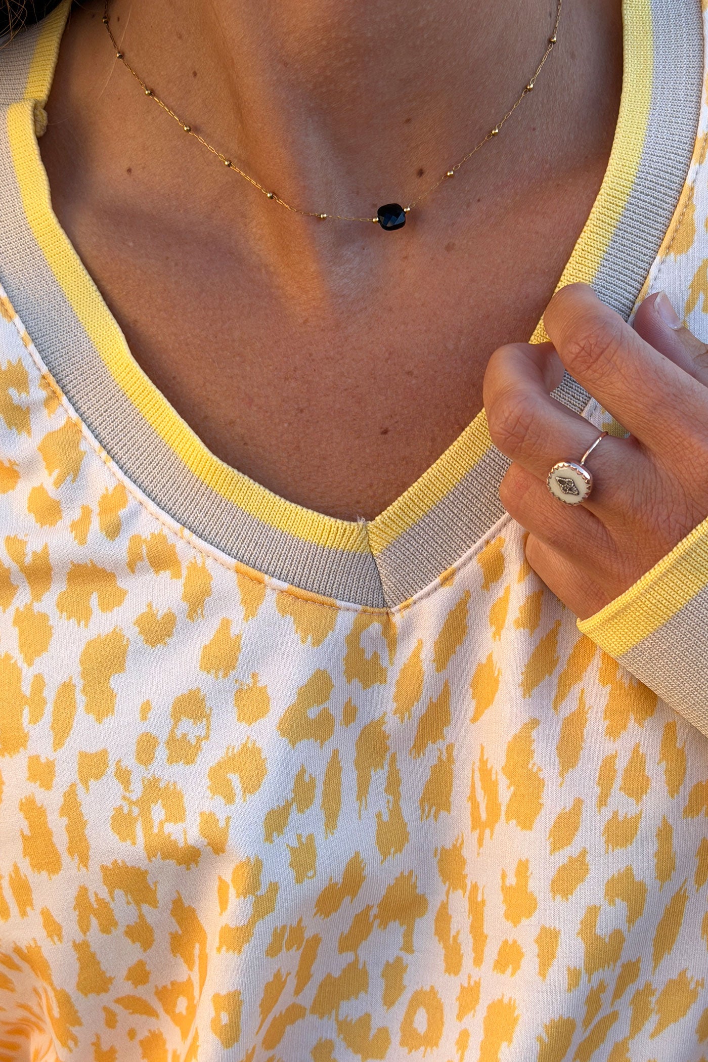 Onyx style Faceted Bead Goldtone Necklace