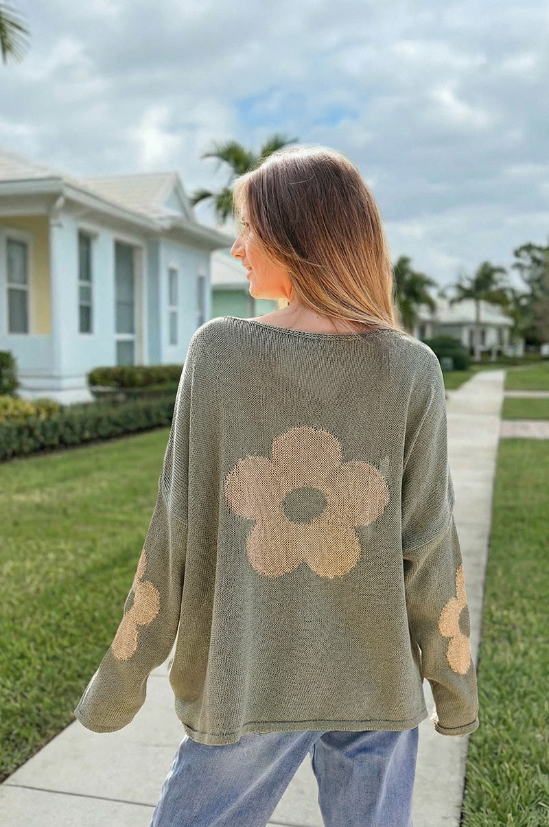Pull large kaki maille coton fleurs dorées dos et manches col bateau