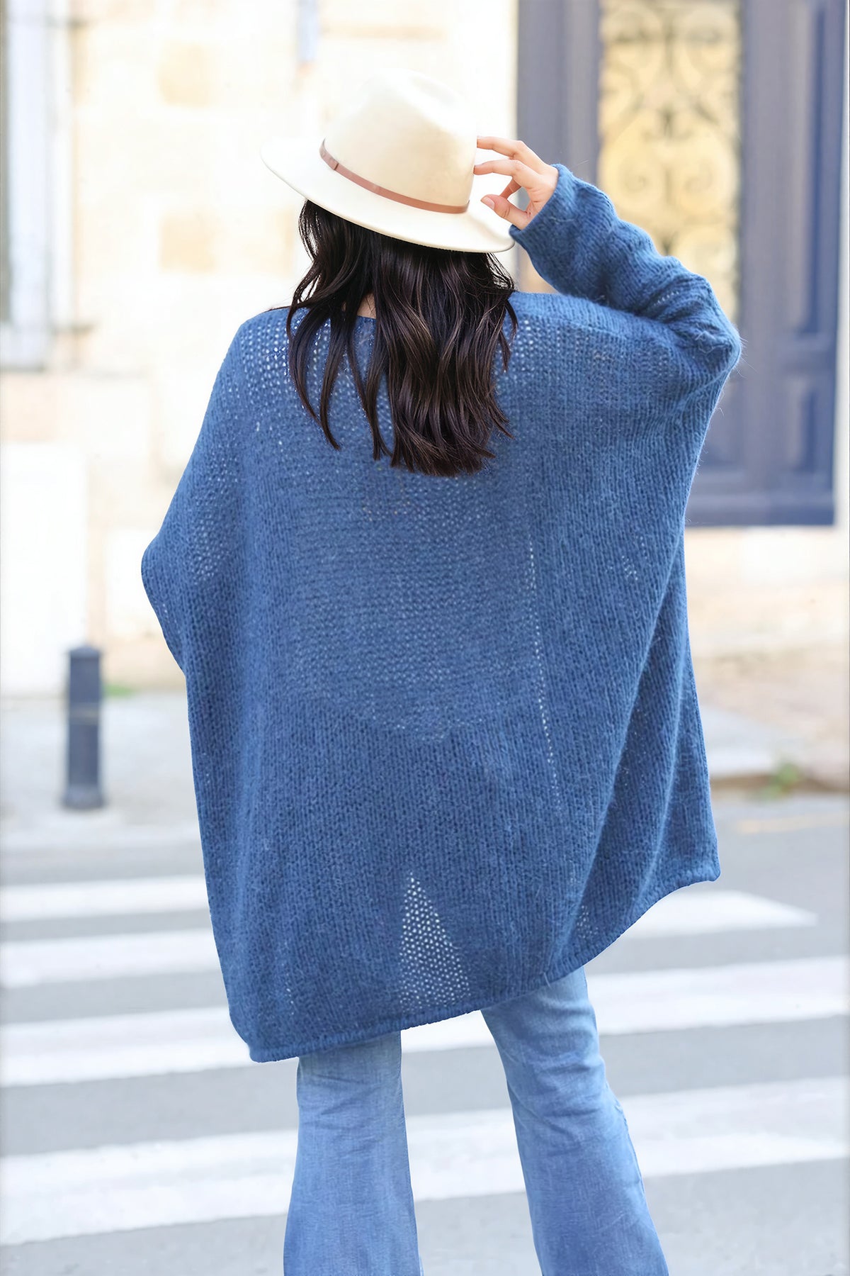 Gilet bleu marine mi-long grosses mailles étoile strass manches
