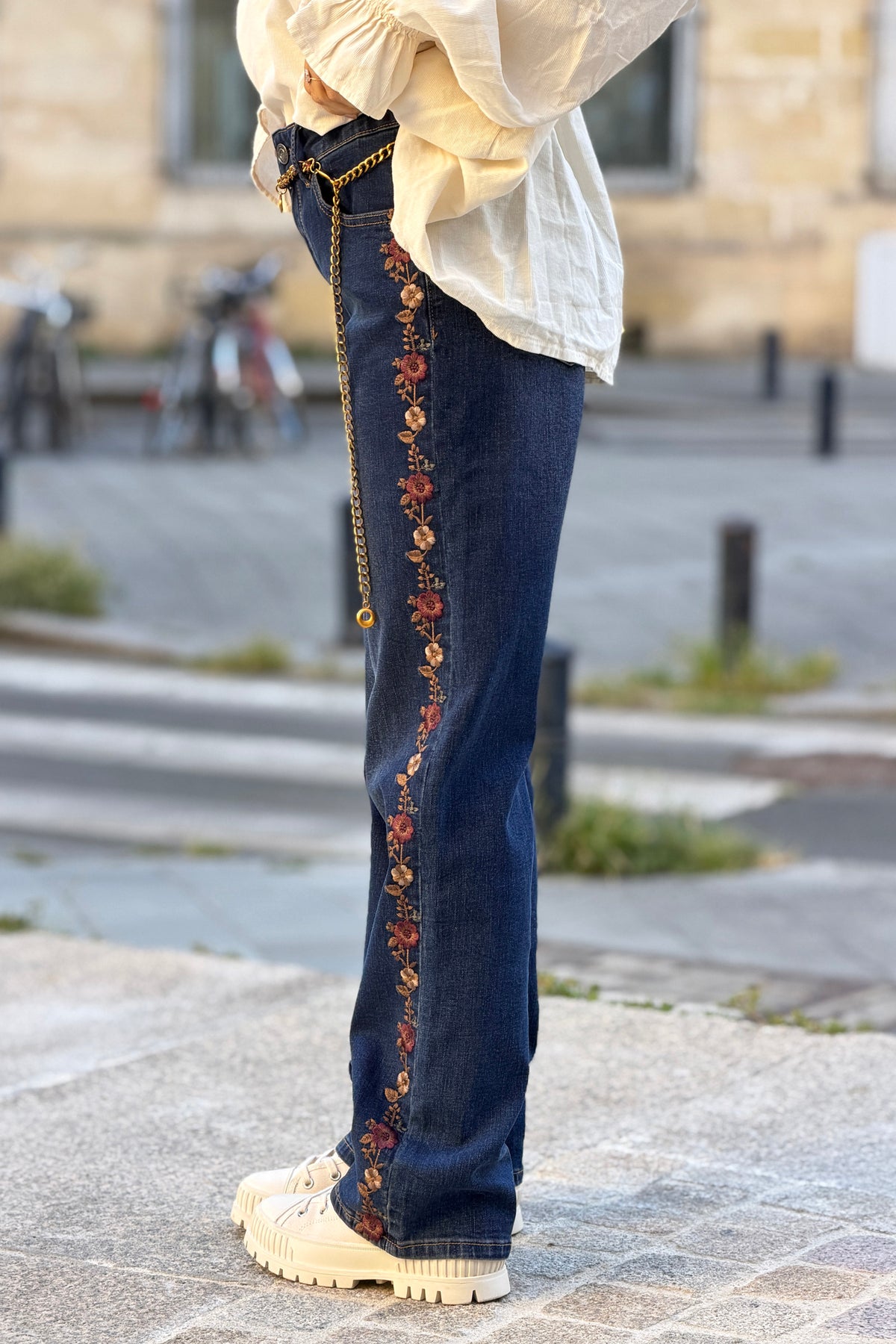 Indigo Embroidered Daisy Chain Straight-Leg Jeans