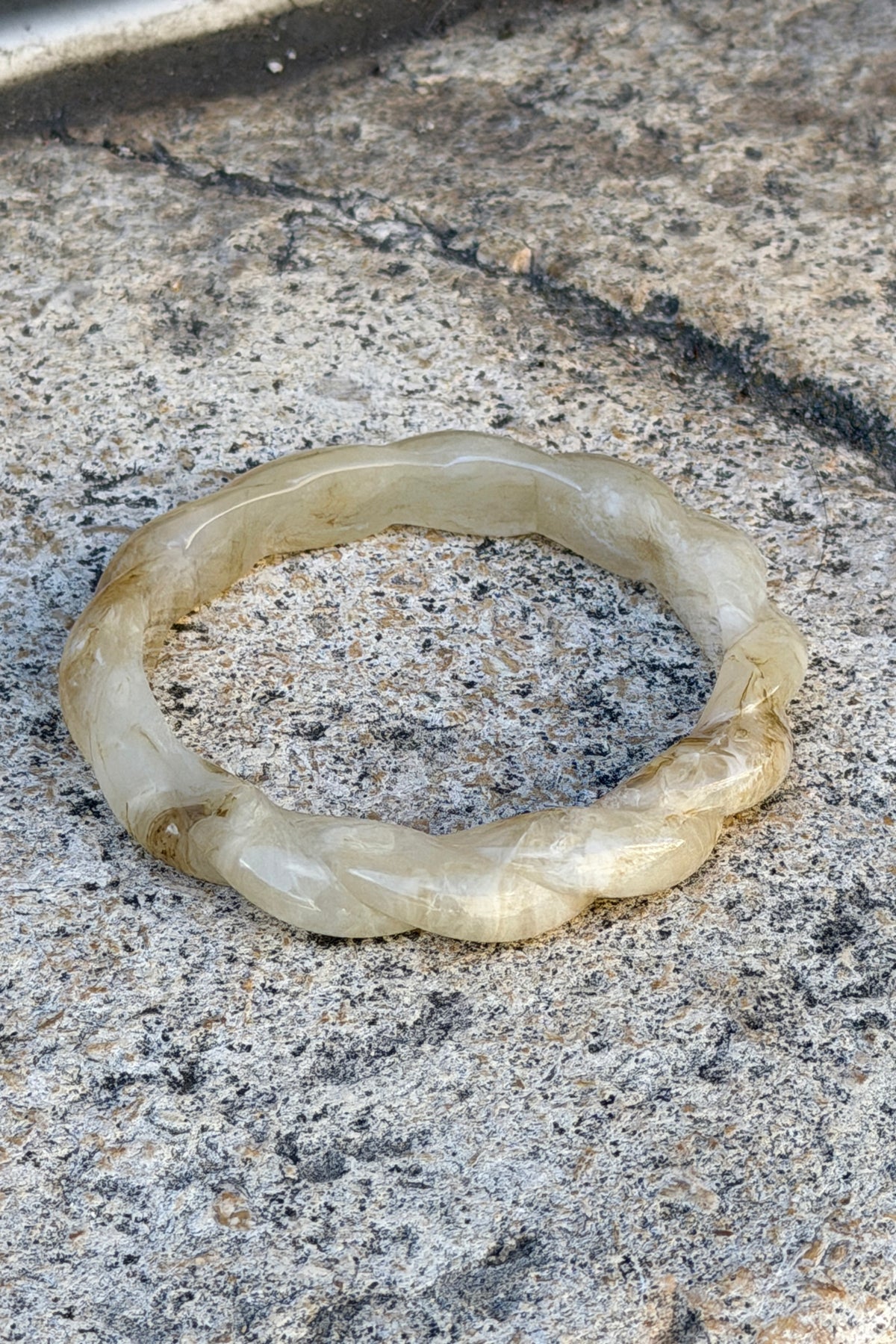 White Tortoise Twisted Resin Bangle