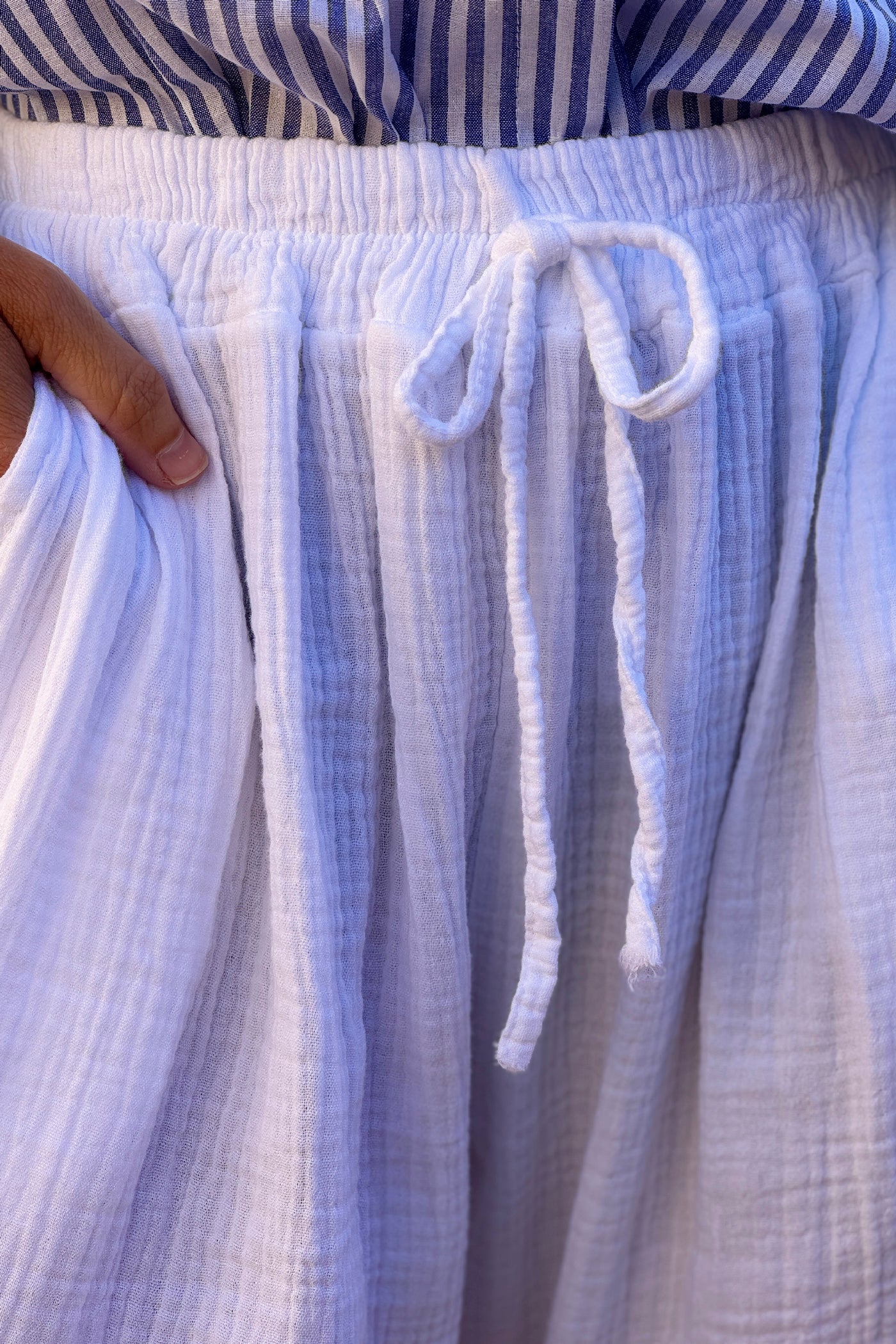 White Crinkle Gauze Pull-On Pant