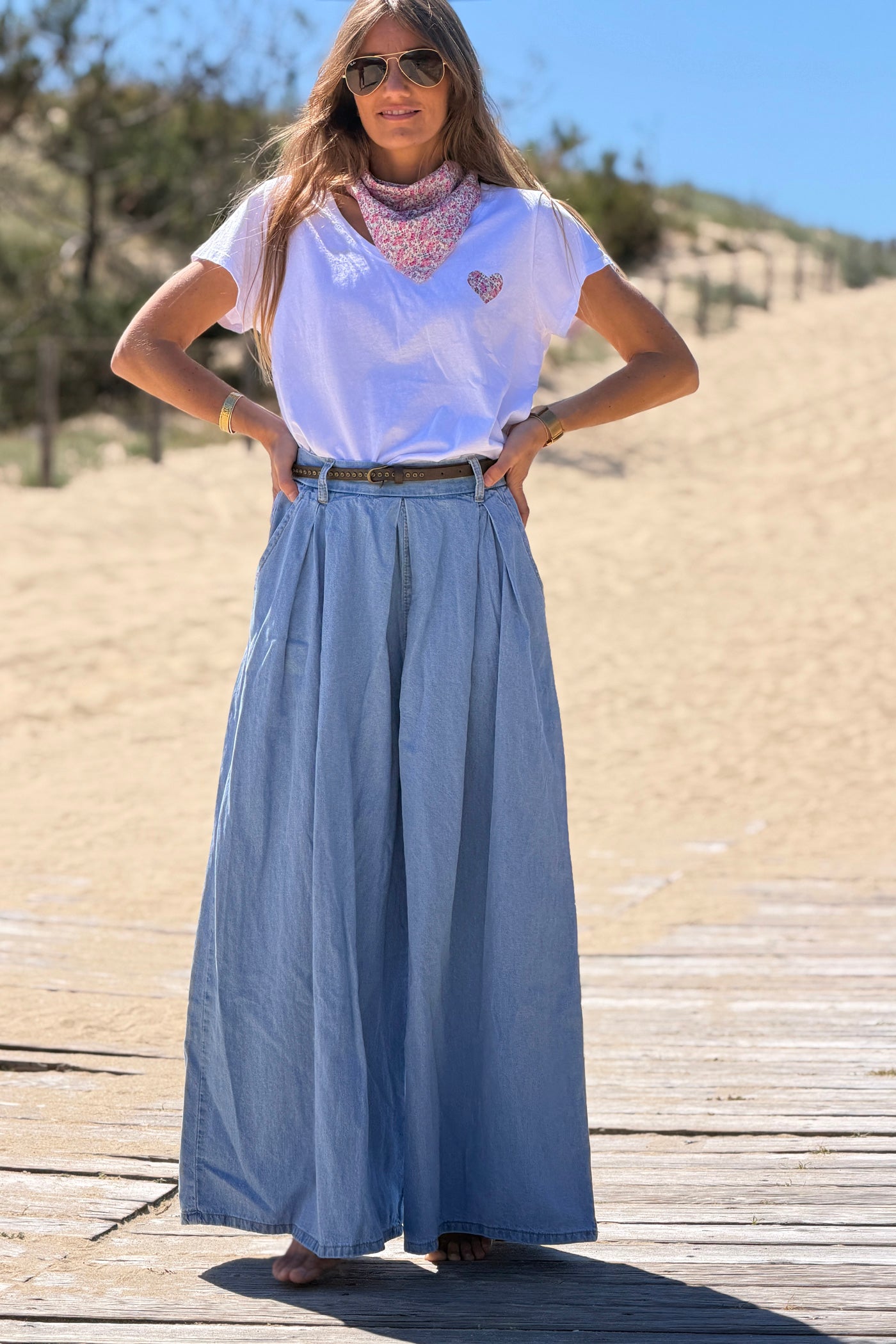 Pantalon denim fluide extra large petite ceinture simili