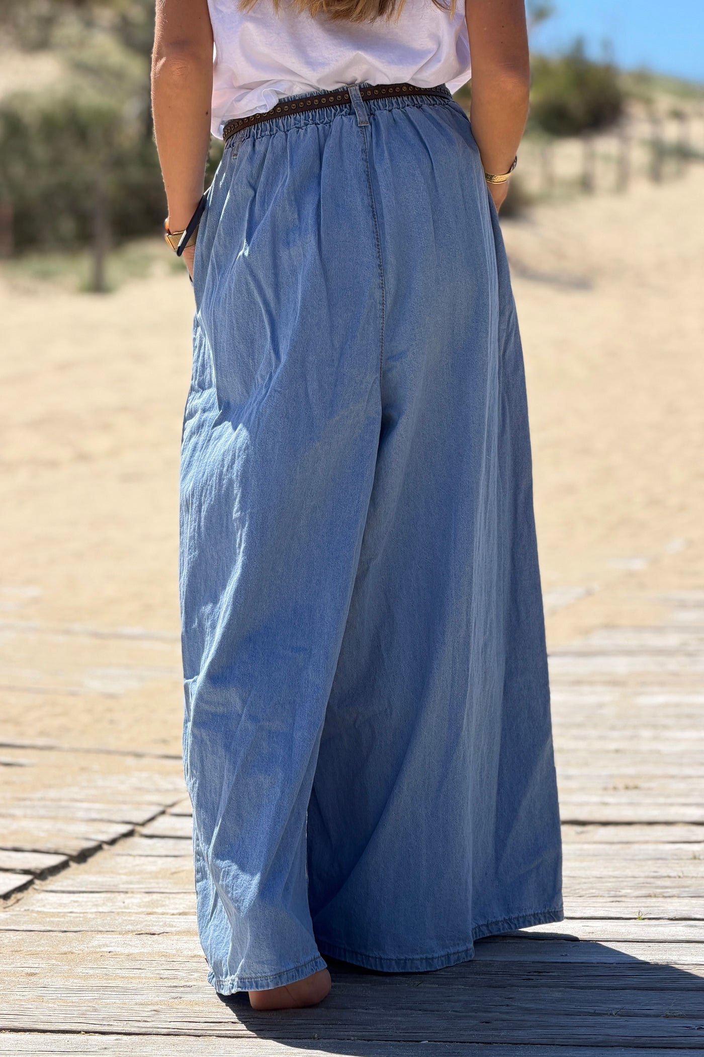 Pantalon denim fluide extra large petite ceinture simili