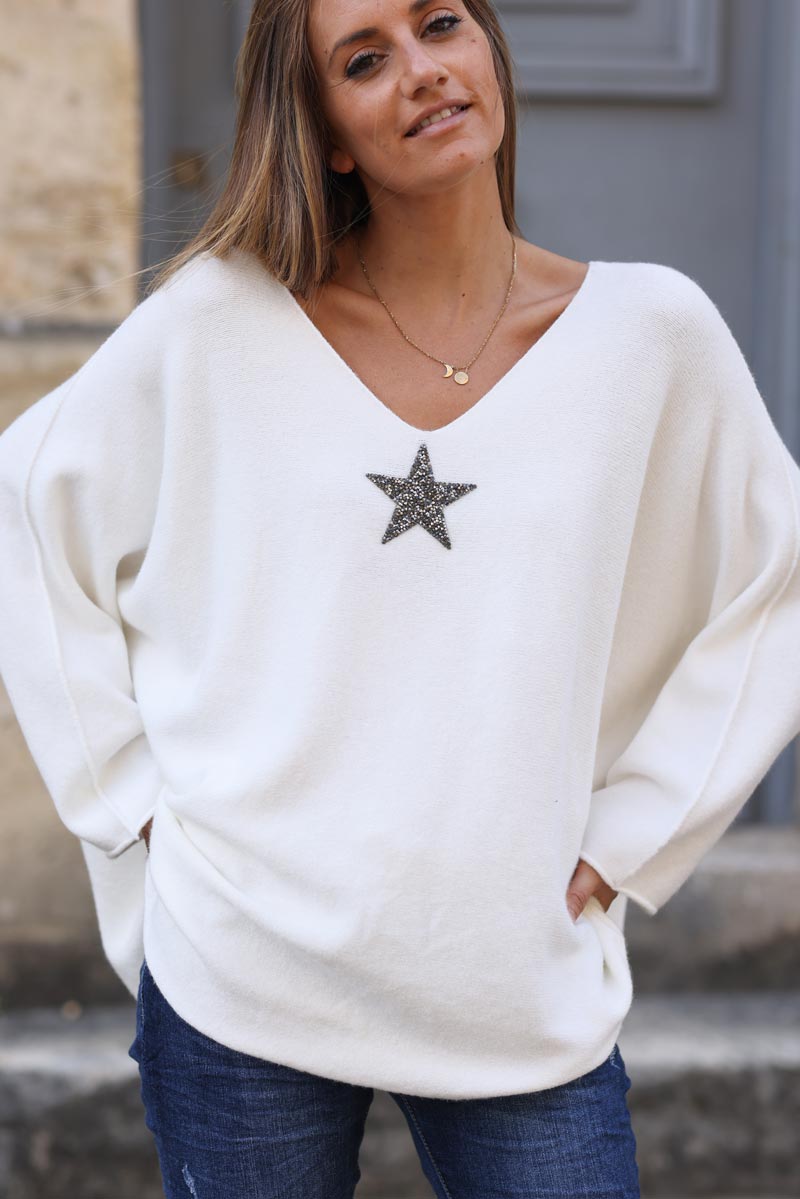 Pull large tout doux blanc casse manches chauve-souris etoile strass g351 (1)