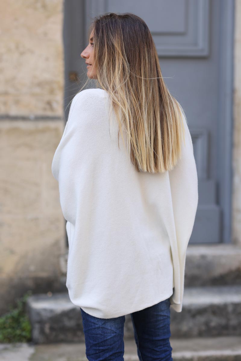 Pull large tout doux blanc casse manches chauve-souris etoile strass g351 (1)