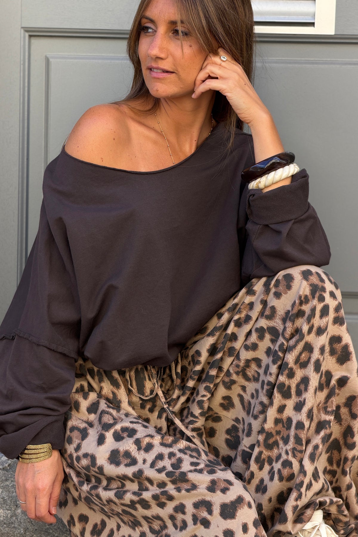 Chocolate Stretch Knit Long-Sleeve Slouchy Tee
