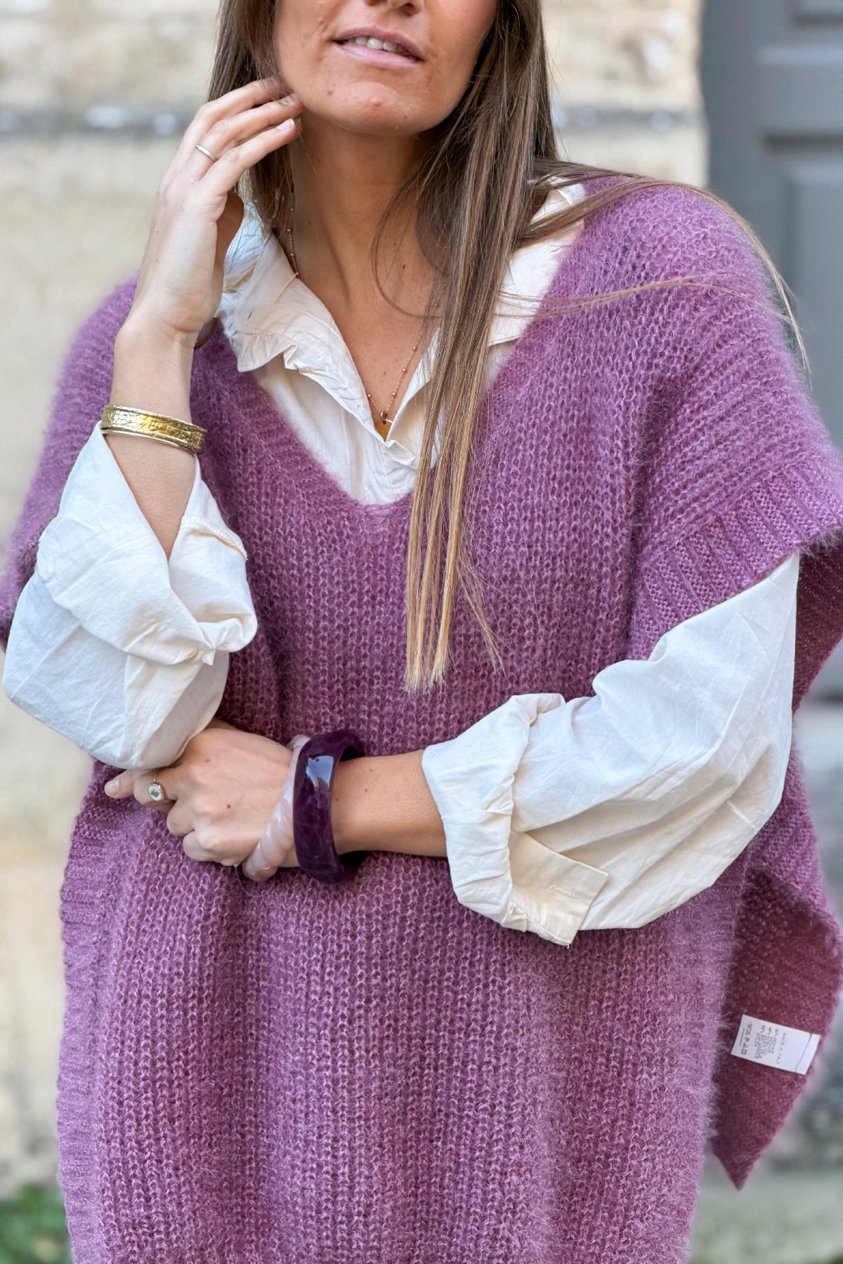 Pull poncho vieux rose à boutons sur le coté col v maille mohair