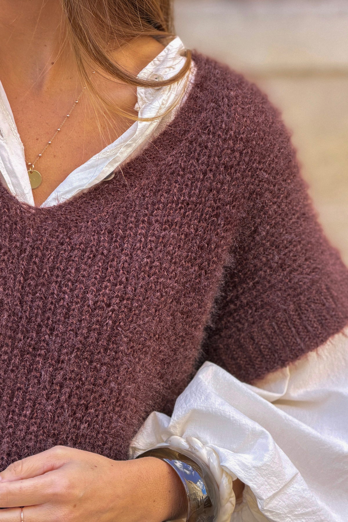 Pull poncho marron à boutons sur le coté col v maille mohair