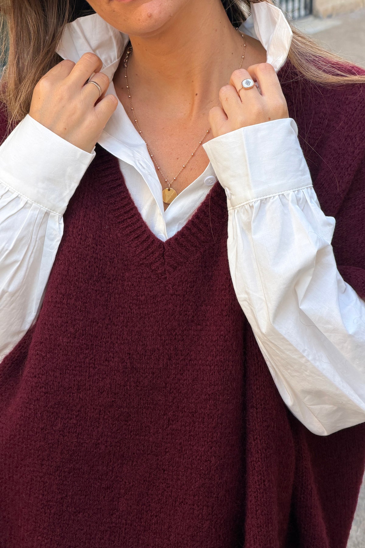 Pull sans manches large et moelleux aubergine en mohair col v côtelé