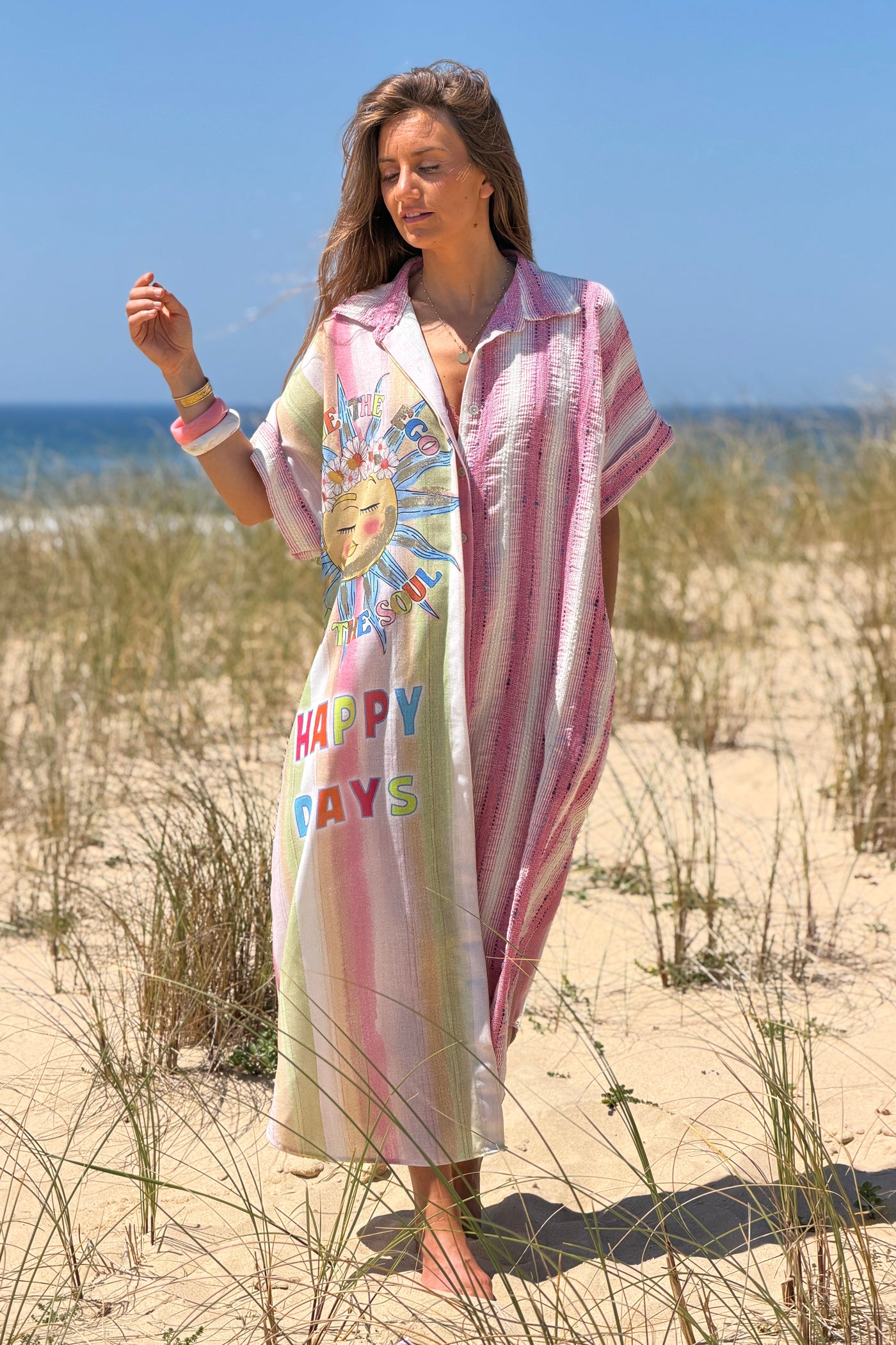 Robe chemise à boutons motif soleil Happy days coloré rayures rose texturées