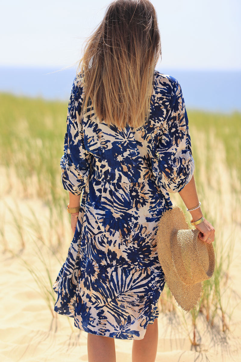 Vestido fluido cuello pico estampado flores acuarela azul marino