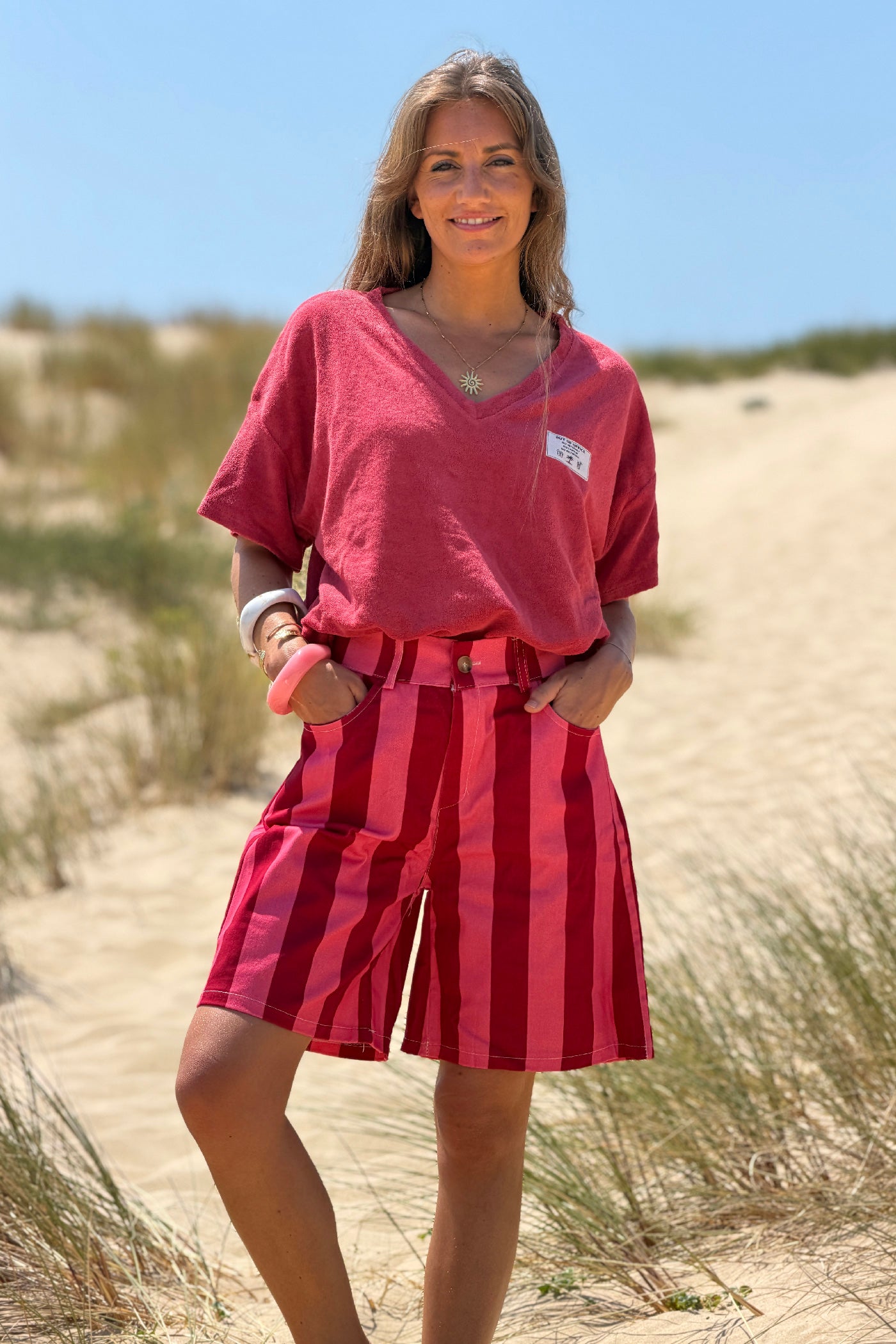 Short long a rayures larges rouge et rose taille élastique