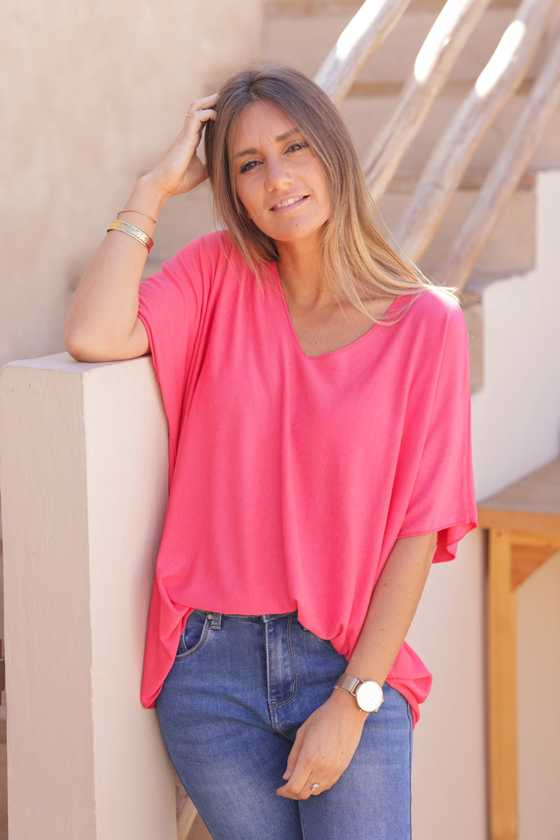 Top fluido frambuesa confort y elástico con cuello de pico