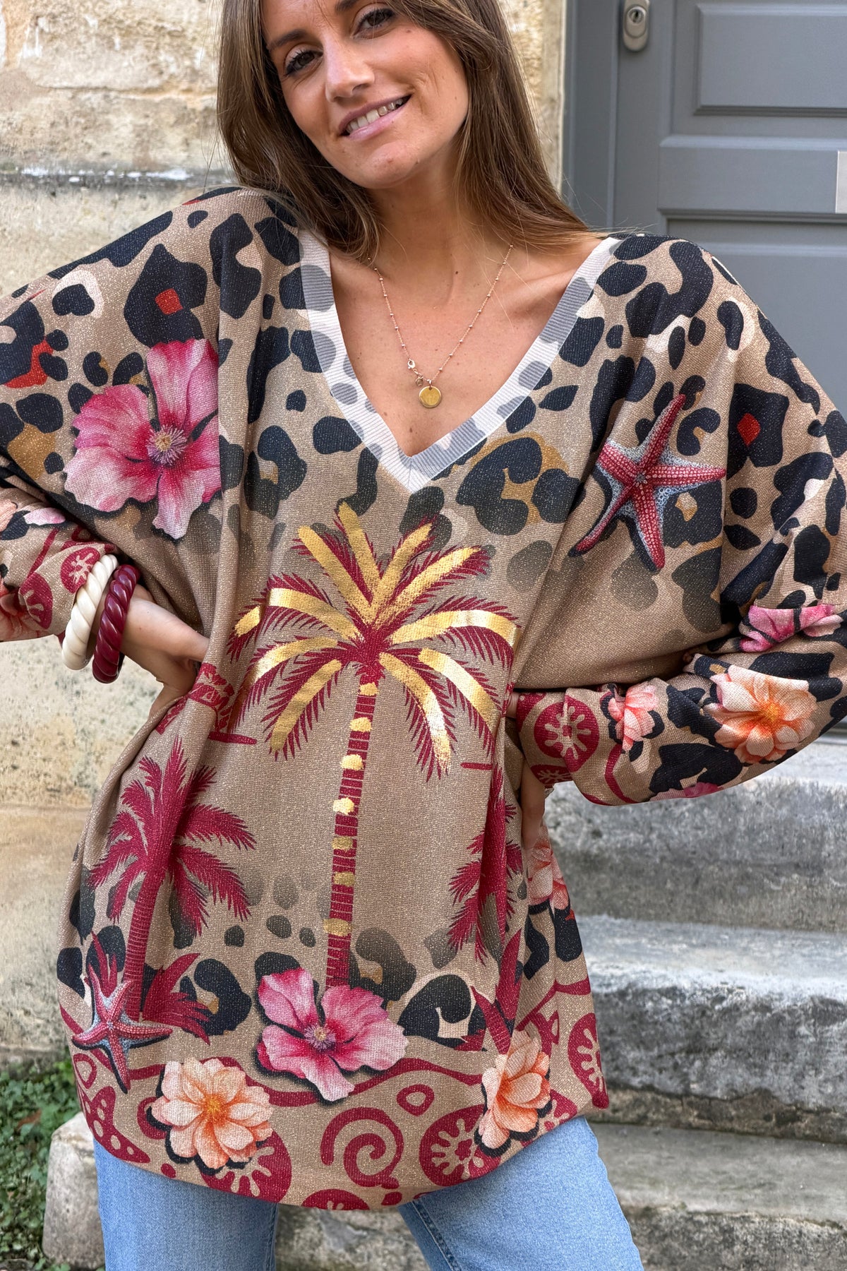 Top large brillant lurex camel imprimé léopard et palmier doré