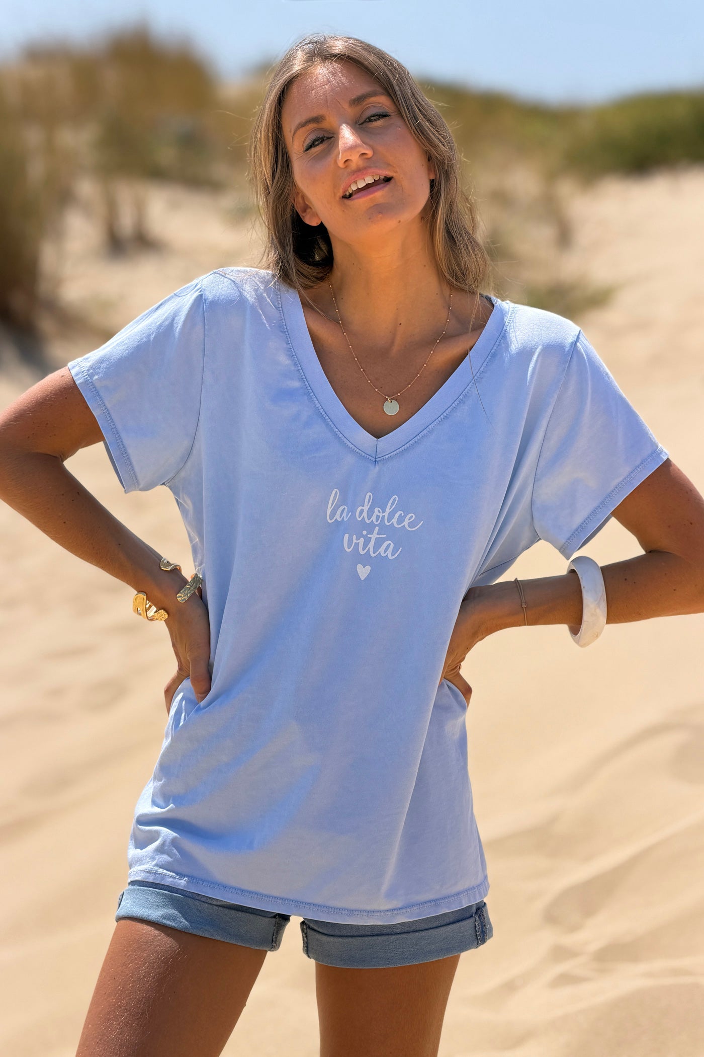 Tshirt bleu ciel en coton Dolce Vita col v