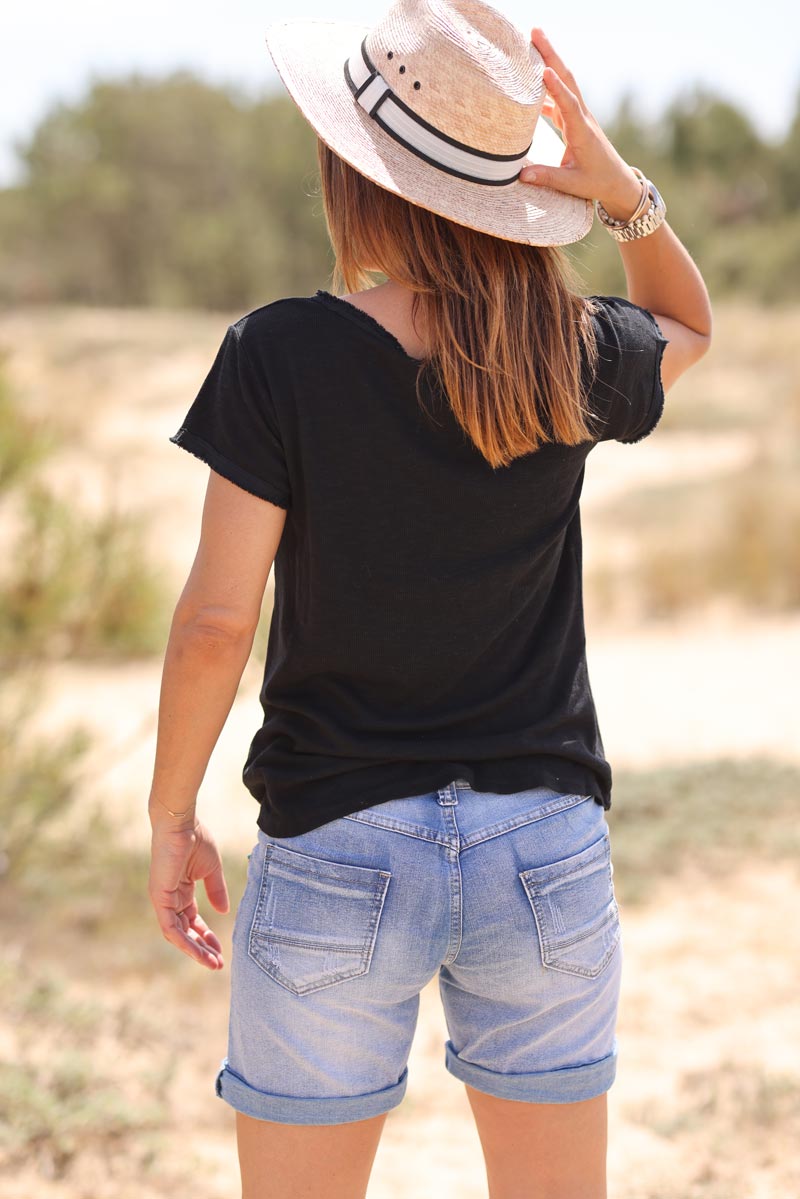 Black stretch cotton t-shirt with raw hems