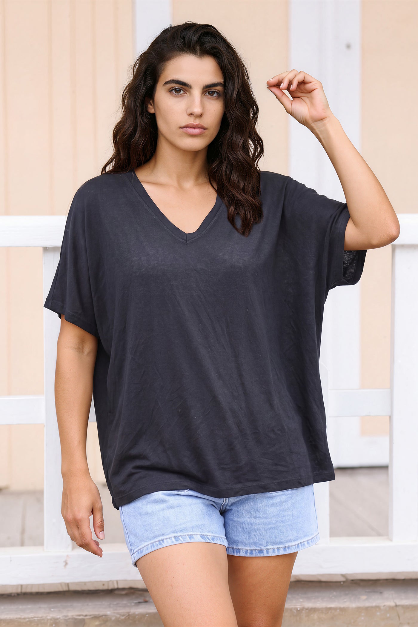 Tshirt noir souple large et loose manches courtes chauve souris