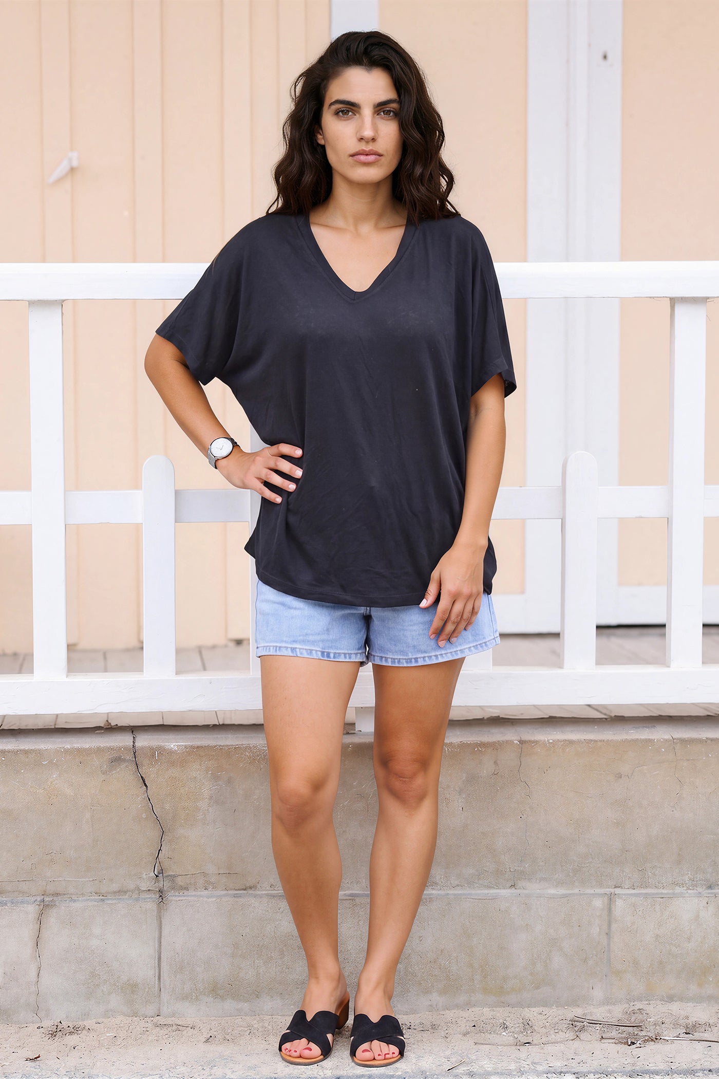 Tshirt noir souple large et loose manches courtes chauve souris