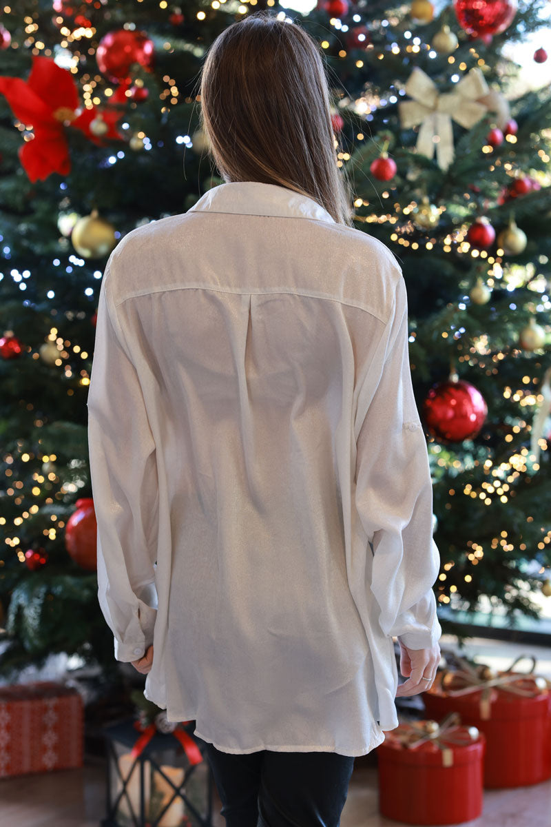 Chemise blanc cassé brillante dorée effet huilé spéciale belle et ronde