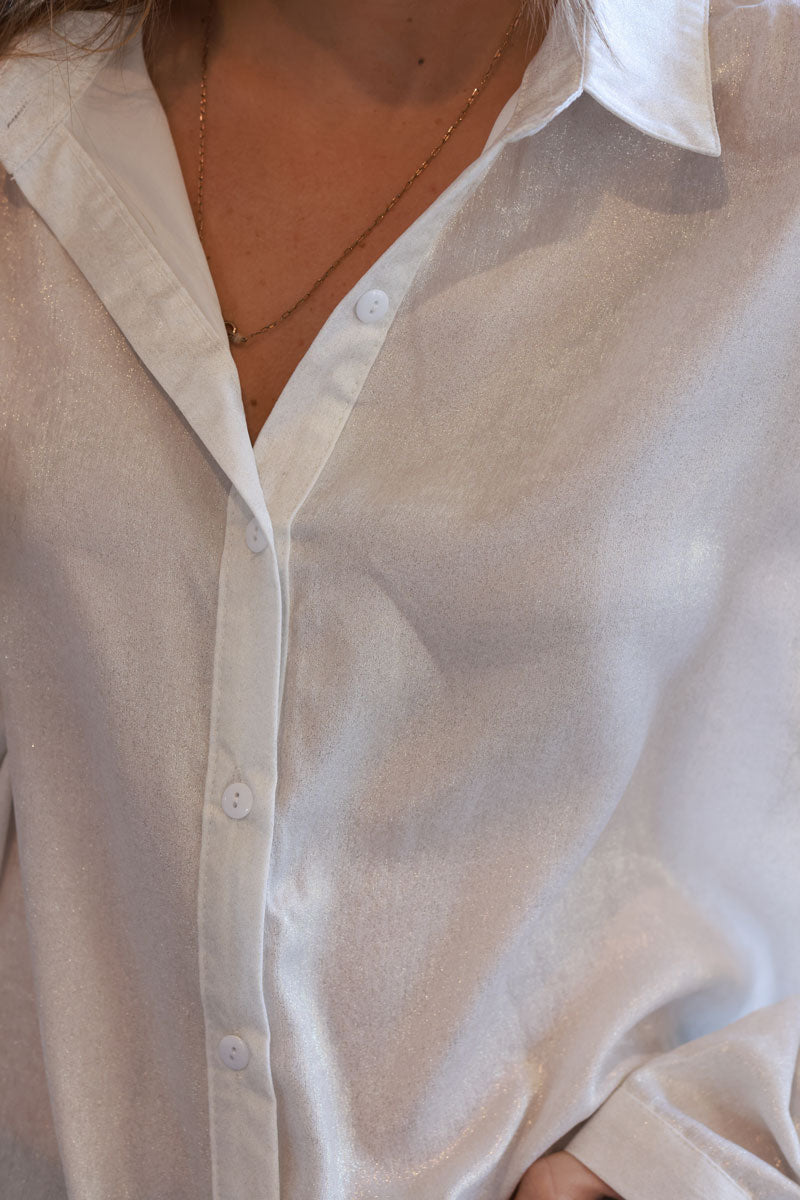 Chemise blanc cassé brillante dorée effet huilé spéciale belle et ronde