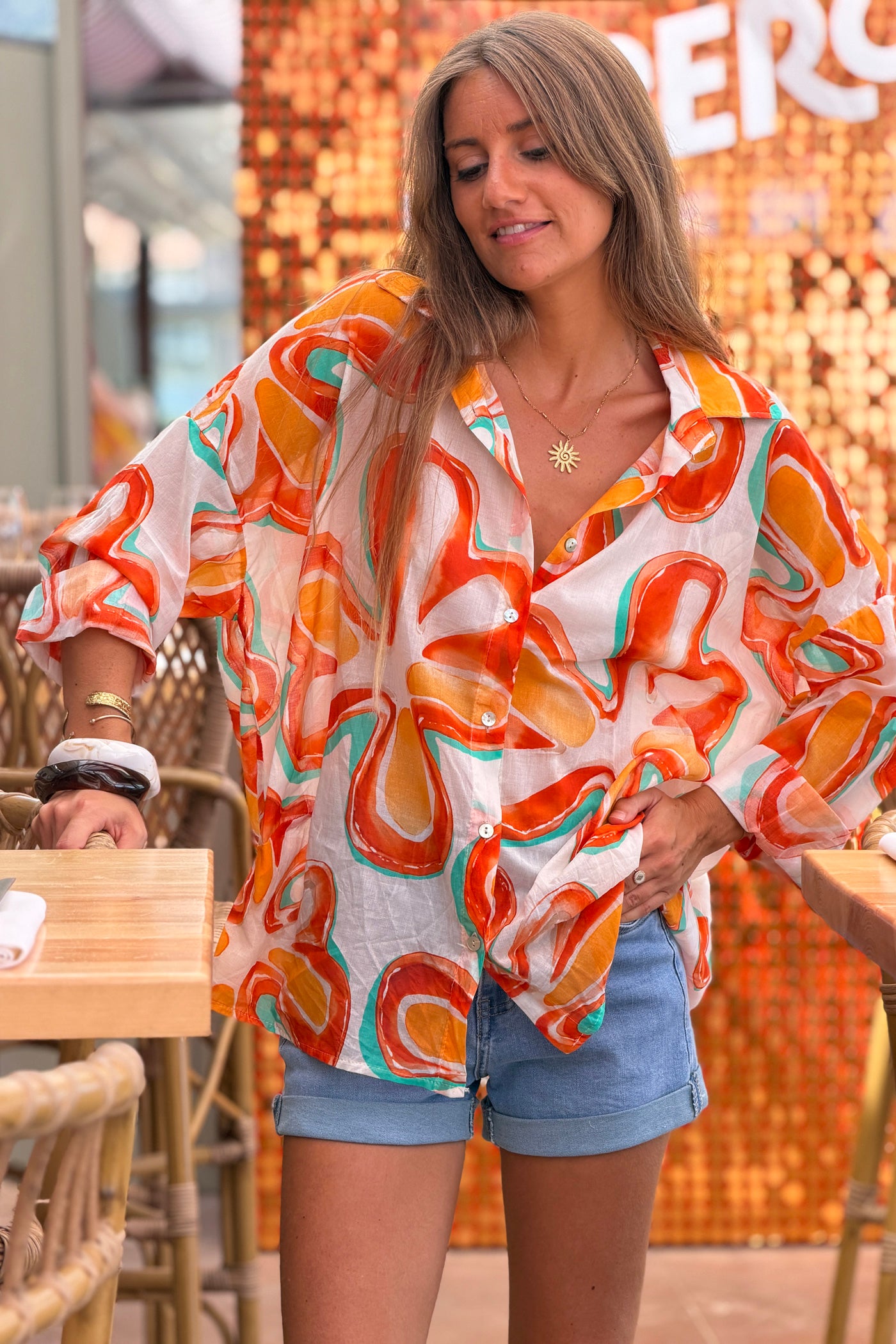 Chemise légère en coton imprimé fleurs seventies orange