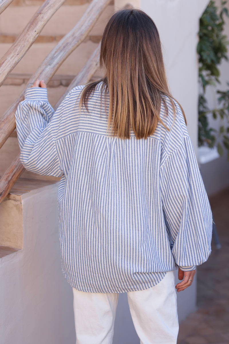 Chemise souple à rayures bleu ciel col froufrous