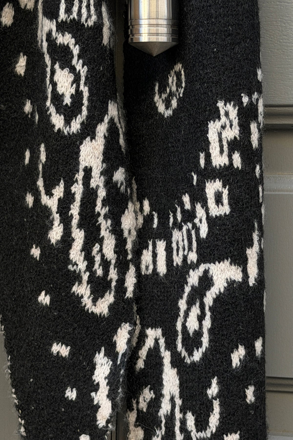 Echarpe foulard en maille noir motif bandana