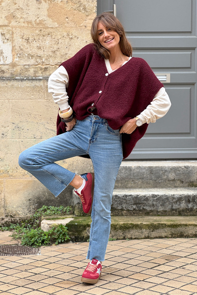Gilet large et loose aubergine sans manches en maille kid mohair avec boutons nacrés