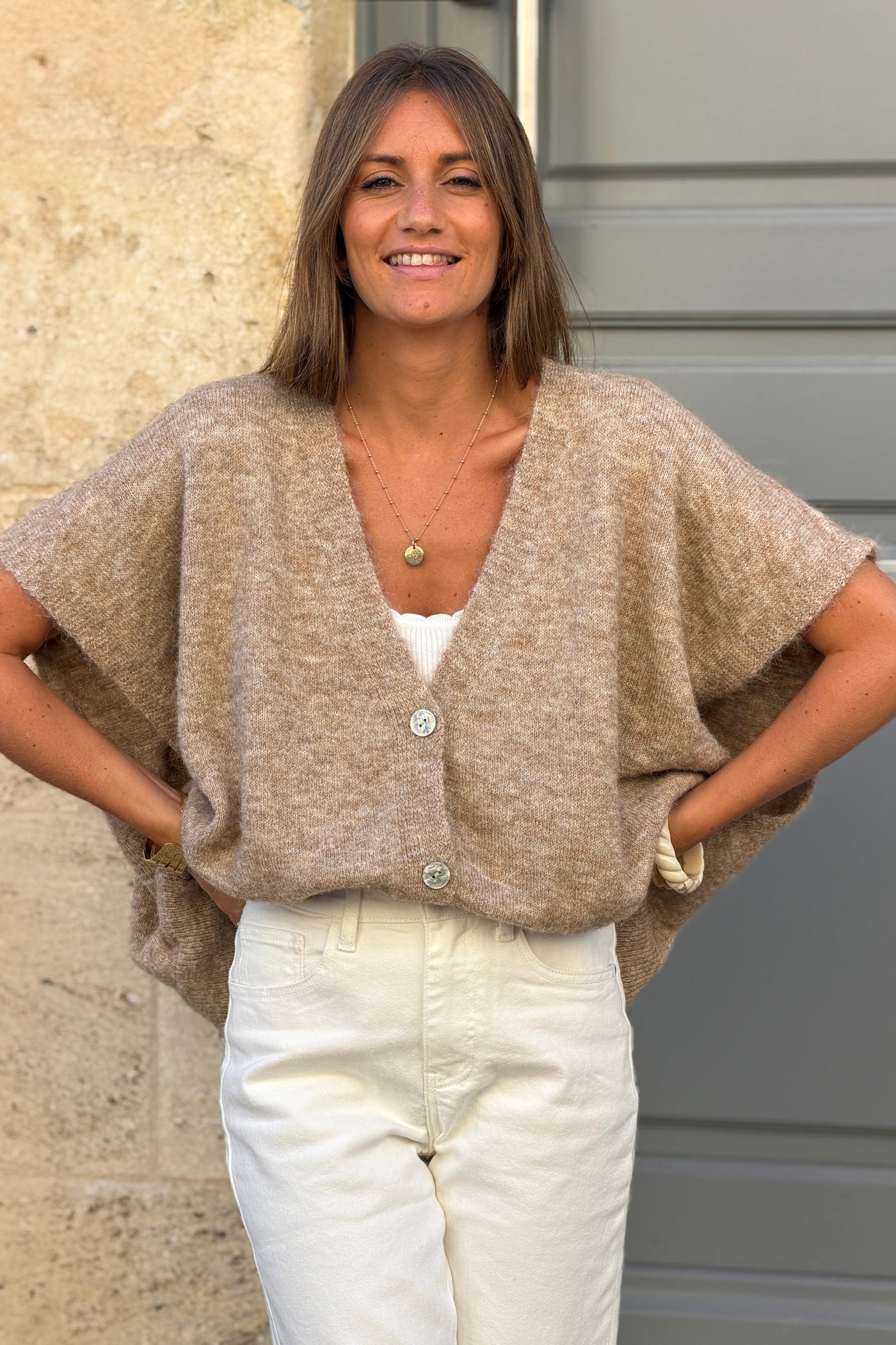 Gilet sans manches camel clair coupe loose en maille chinée boutons nacrés