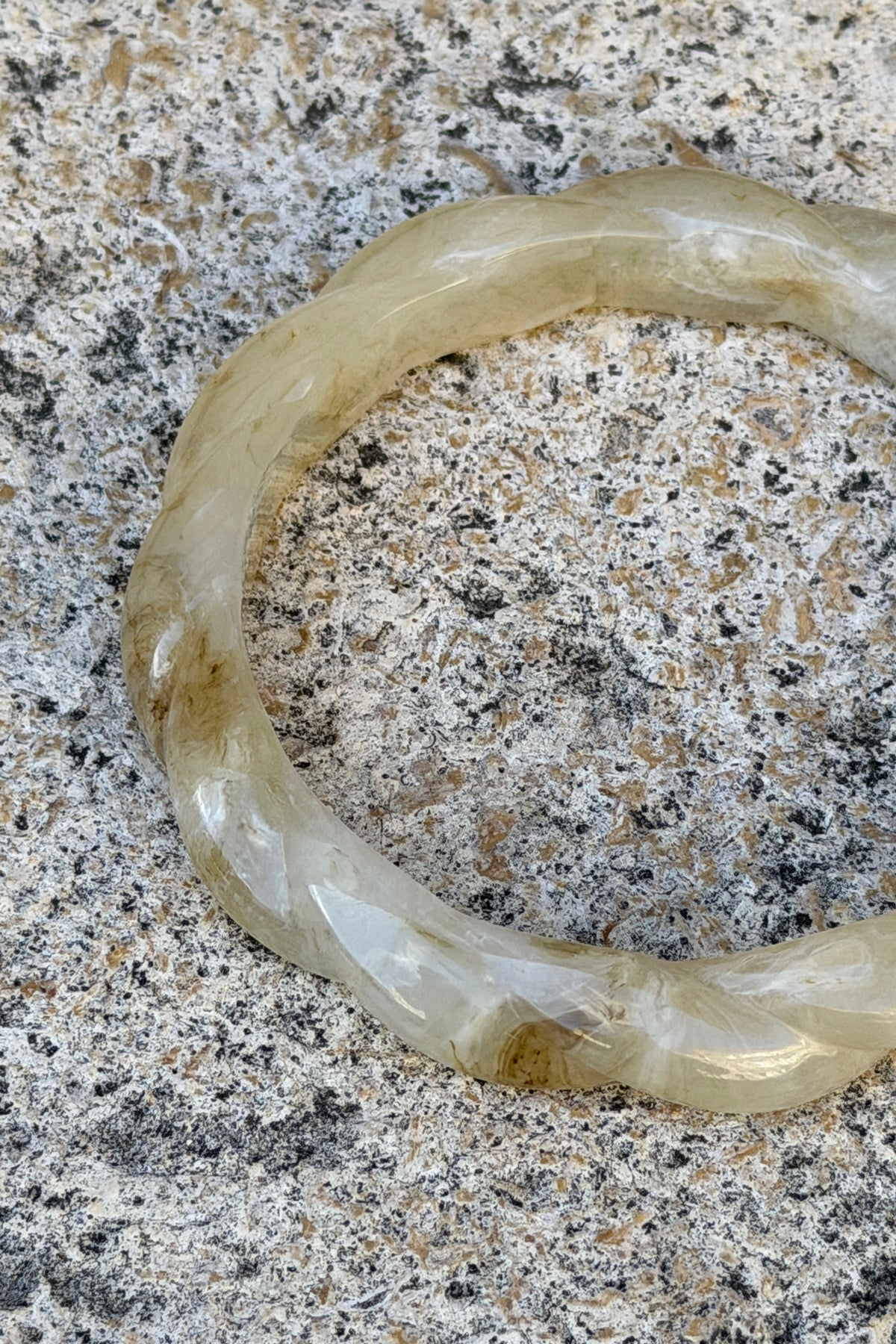 White Tortoise Twisted Resin Bangle