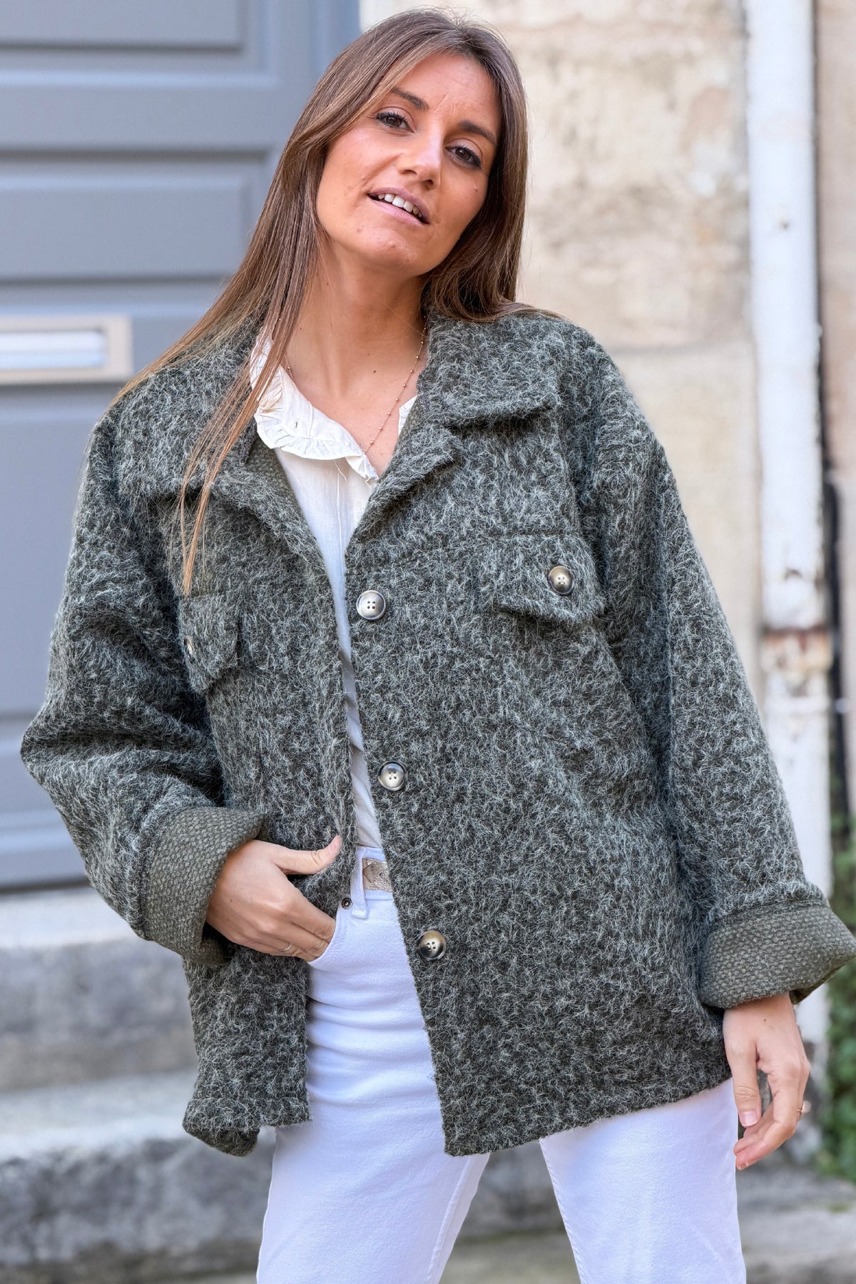Manteau kaki chiné effet bouclettes poches et boutons écaille