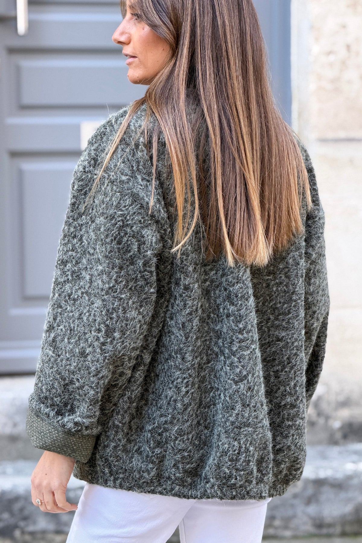 Manteau kaki chiné effet bouclettes poches et boutons écaille