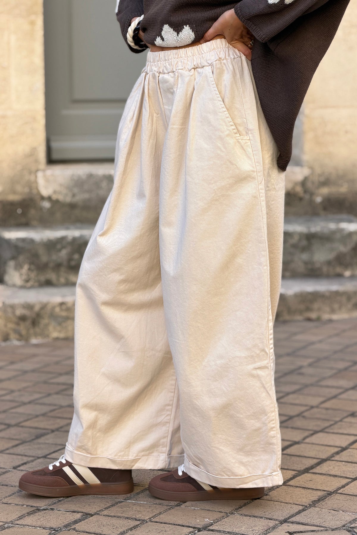 Pantalon beige coupe ballon confort taille élastique