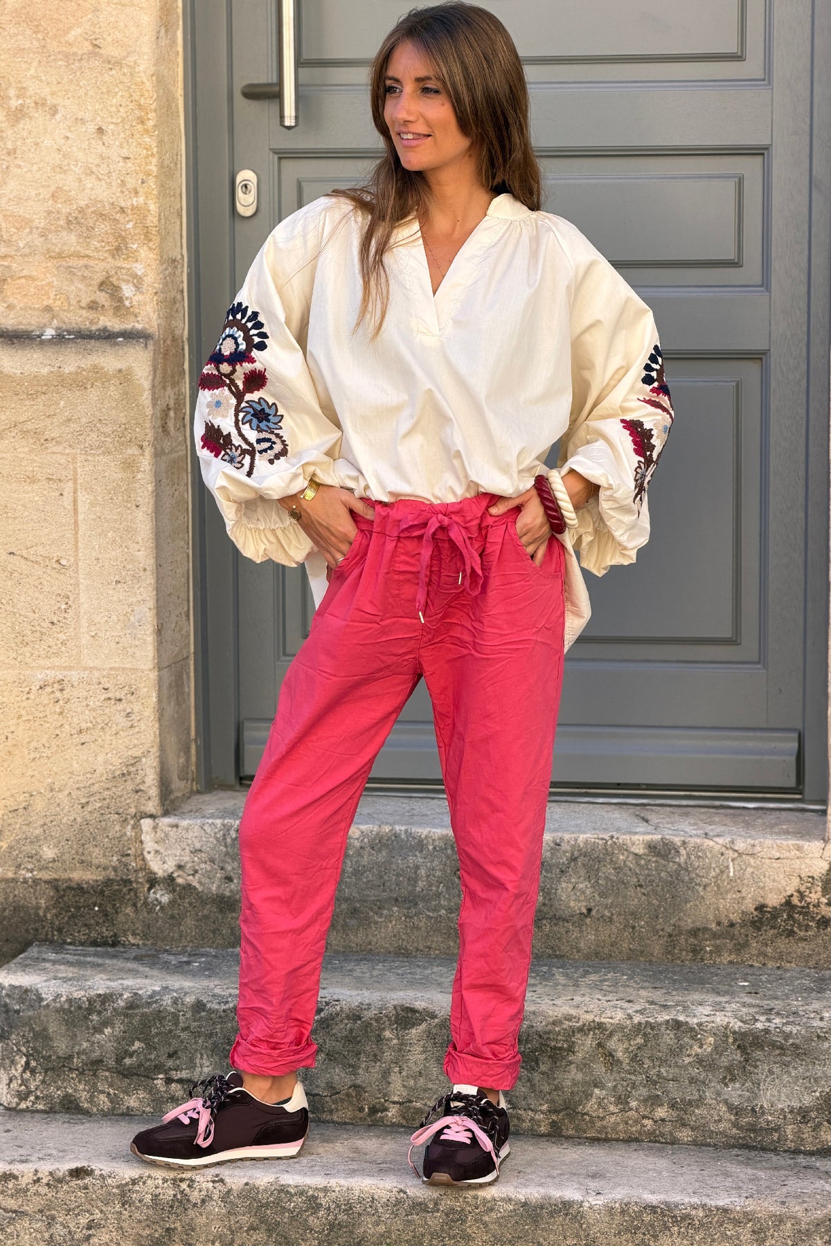 Pantalon confort framboise en toile stretch étoile brillante paillettes