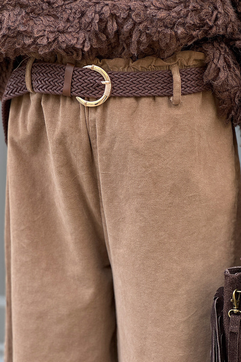 Pantalon en velours côtelé camel stretch coupe large wide leg avec ceinture tressée
