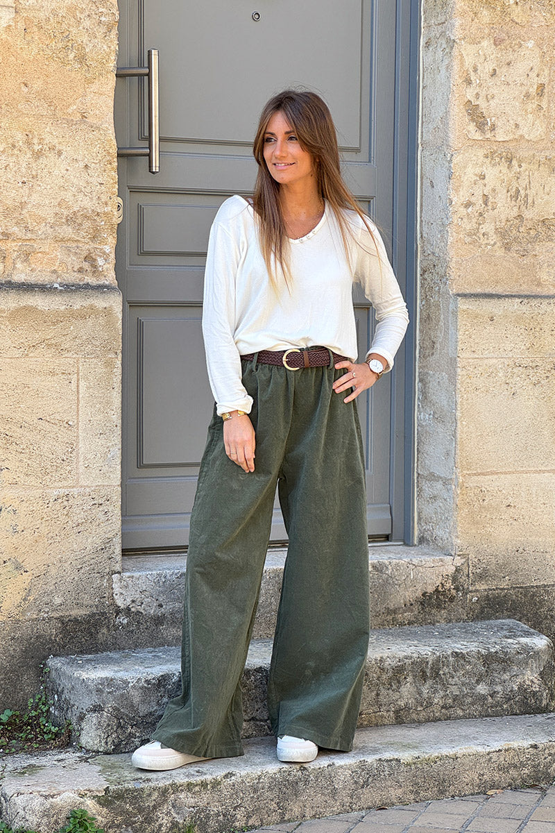 Pantalon en velours côtelé kaki stretch coupe large wide leg ceinture tressée