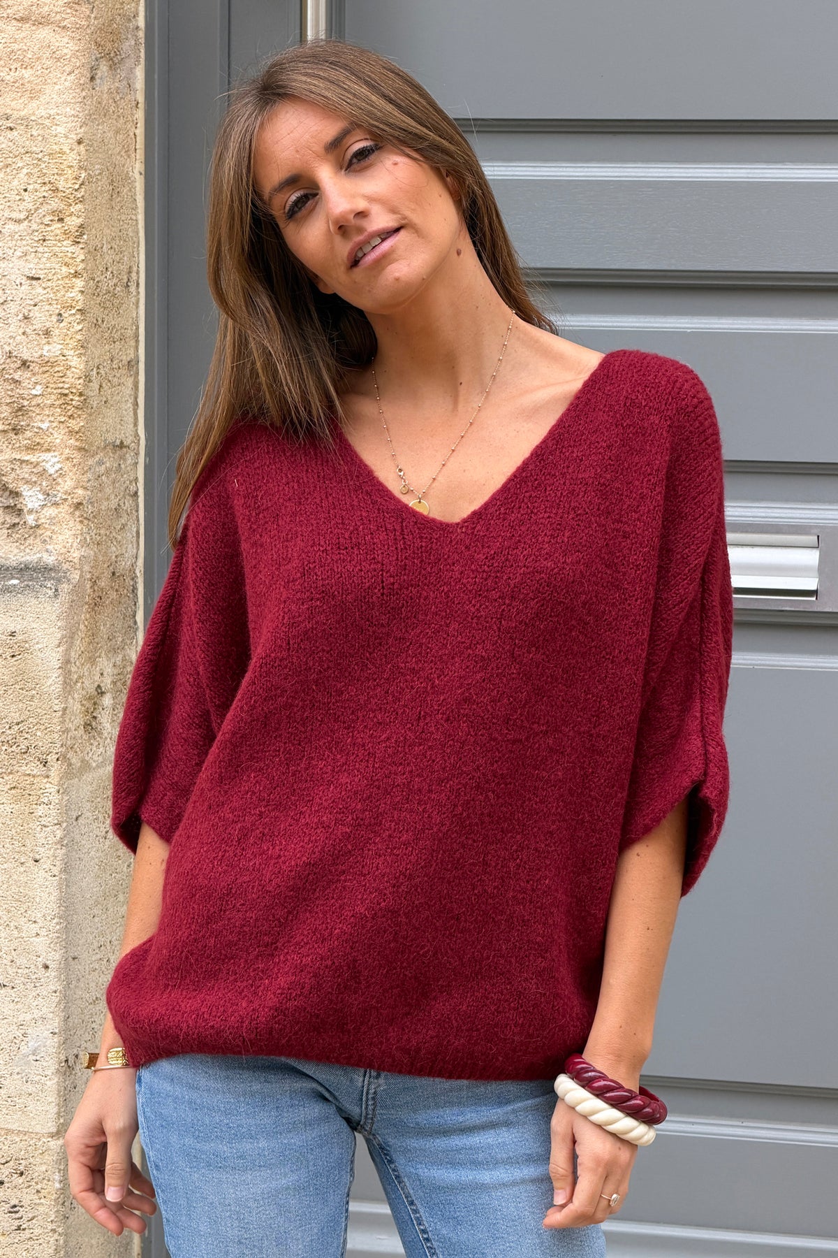 Pull doux en maille alpaga bordeaux manches chauve-souris col v