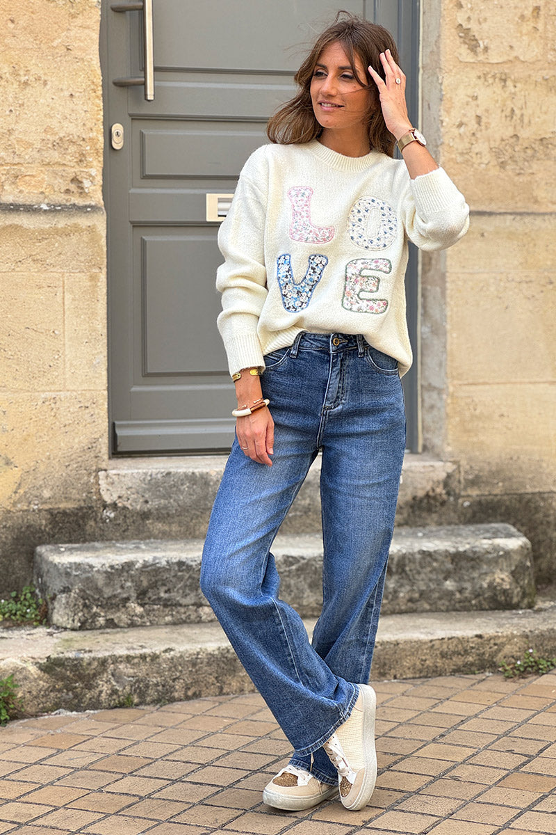 Pull doux et moelleux blanc cassé broderie LOVE fleurs liberty