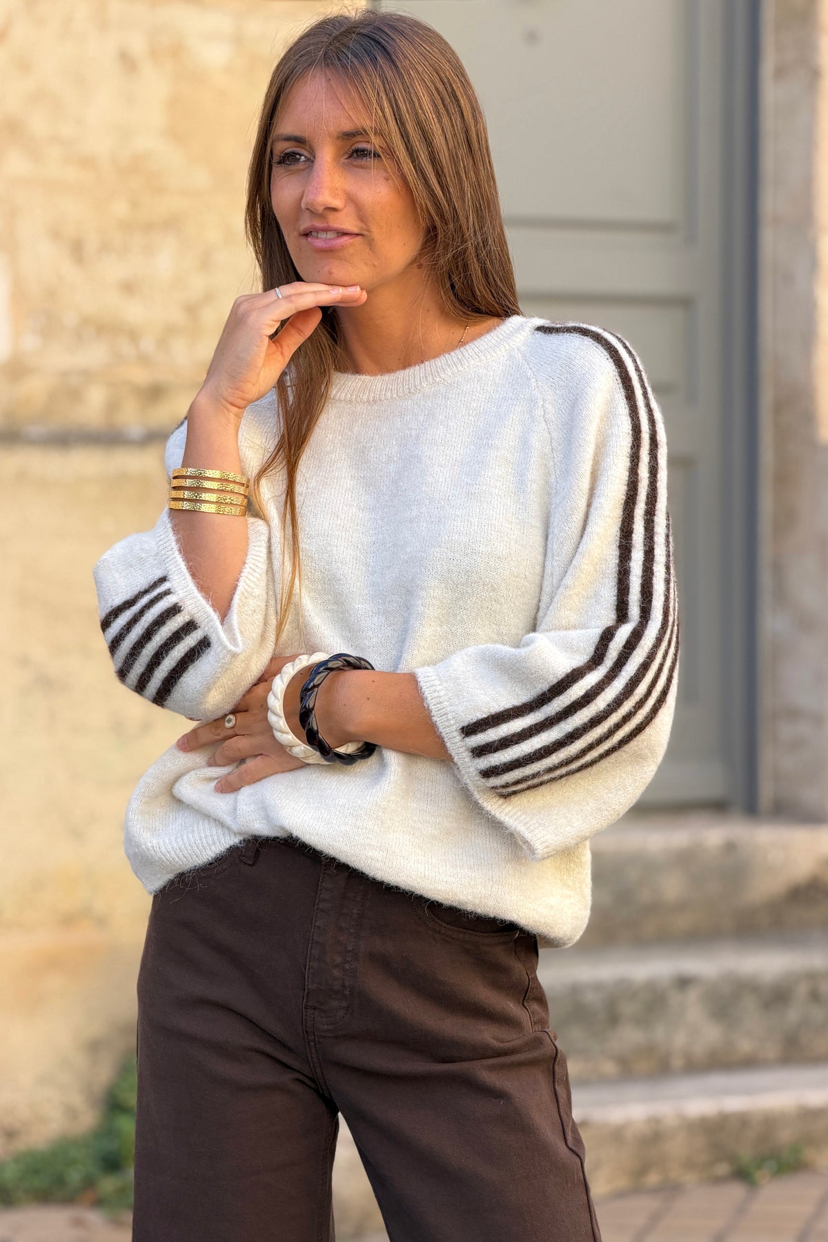 Pull moelleux beige chiné en alpaga détails rayures et étoile marron manches 3/4