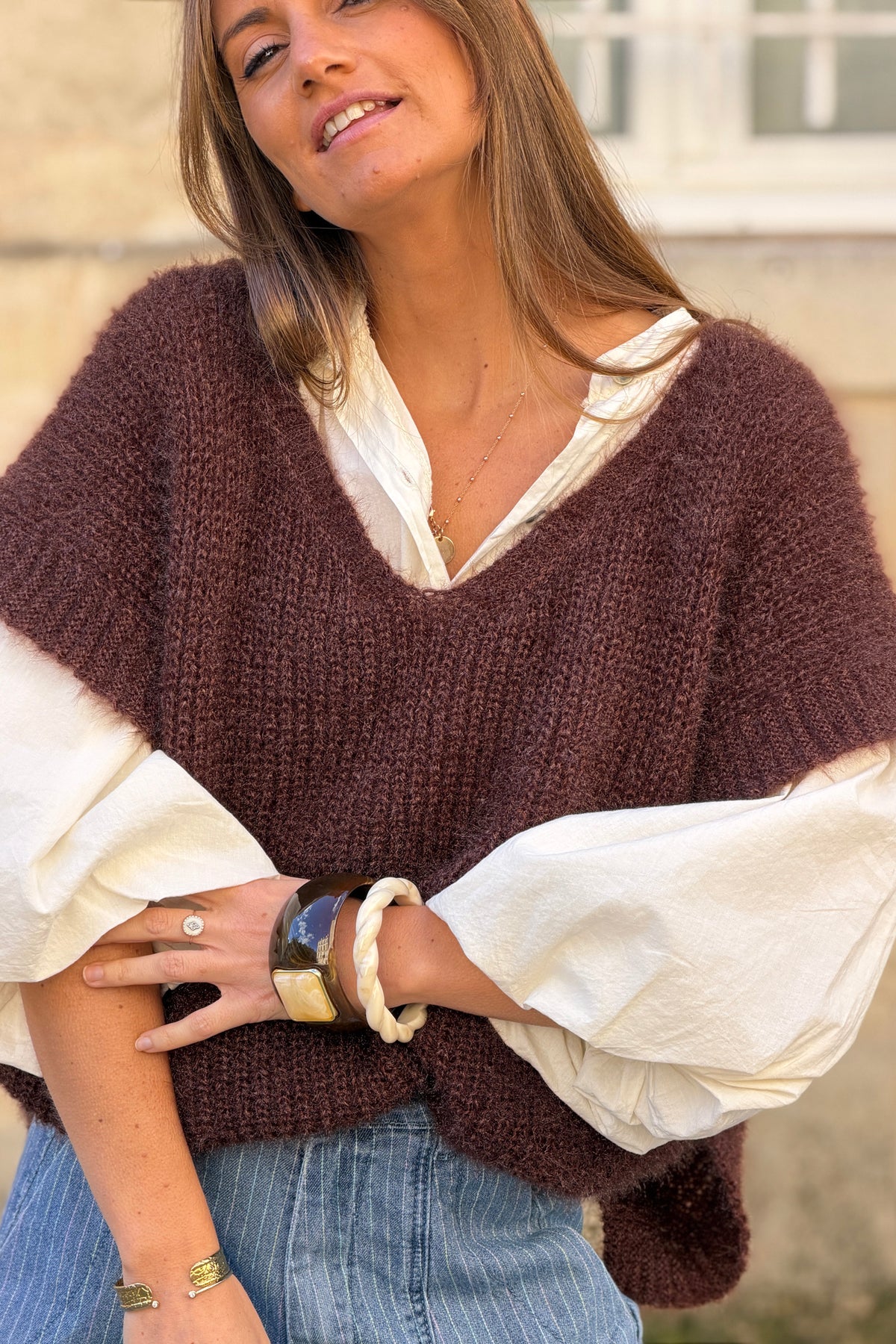 Pull poncho marron à boutons sur le coté col v maille mohair