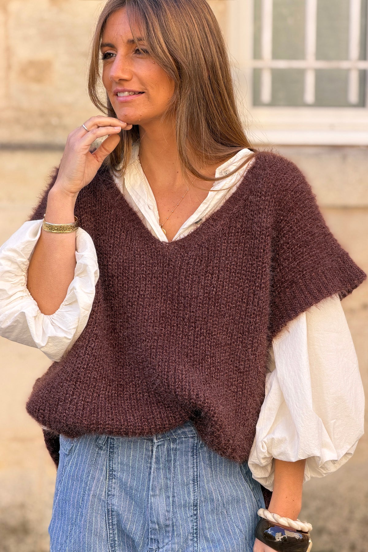 Pull poncho marron à boutons sur le coté col v maille mohair