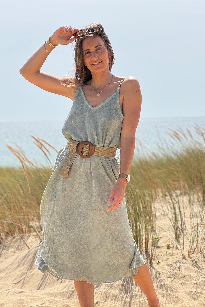 Robe à bretelle mi longue évasée en coton kaki délavé