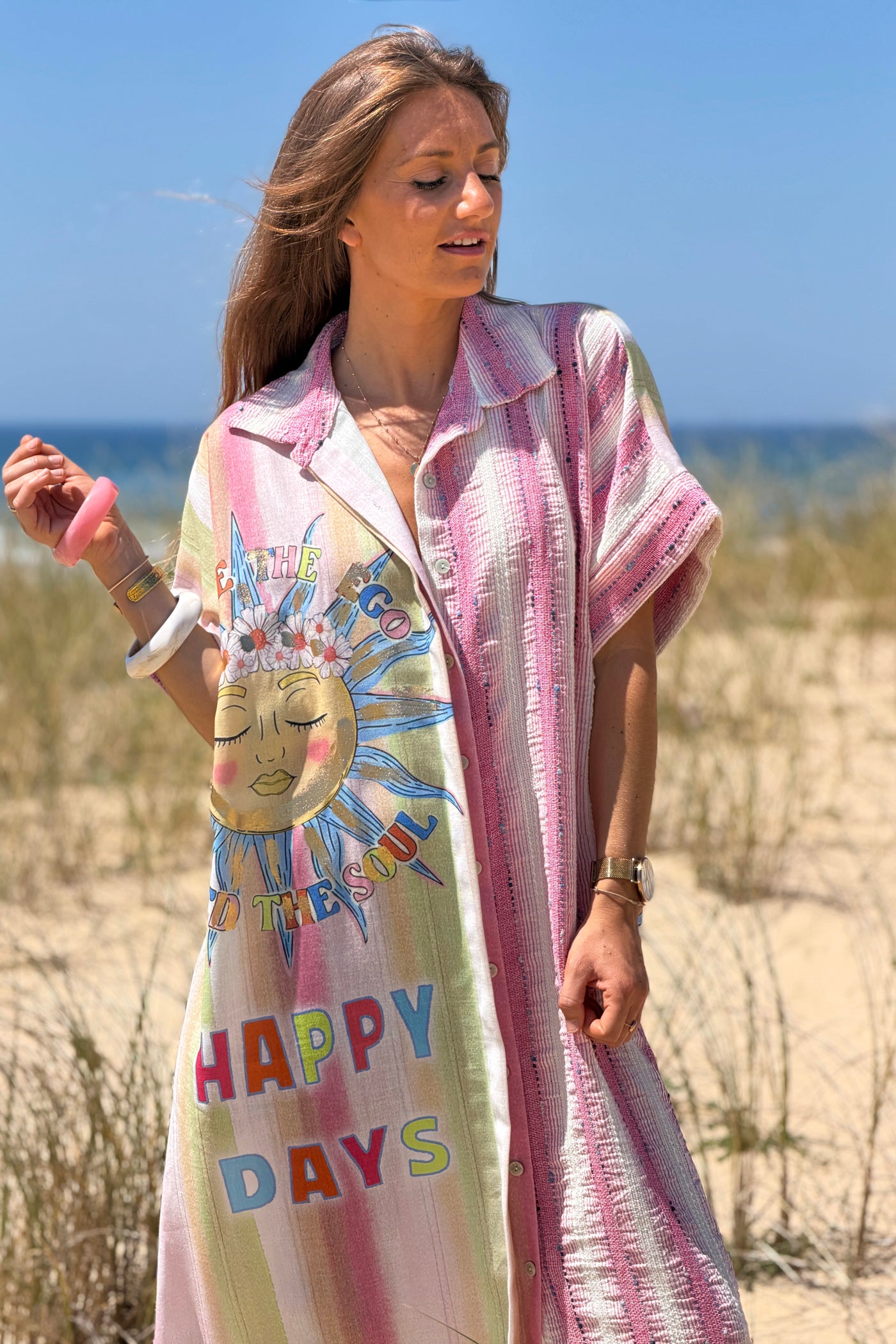 Robe chemise à boutons motif soleil Happy days coloré rayures rose texturées