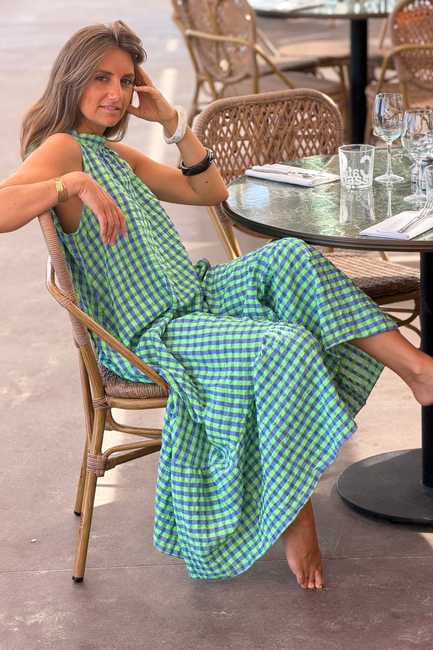 Robe longue à carreaux vert et bleu effet texturé col montant