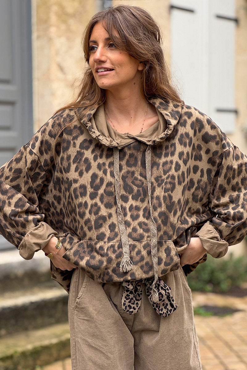 Sweat confort à capuche imprimé léopard taupe