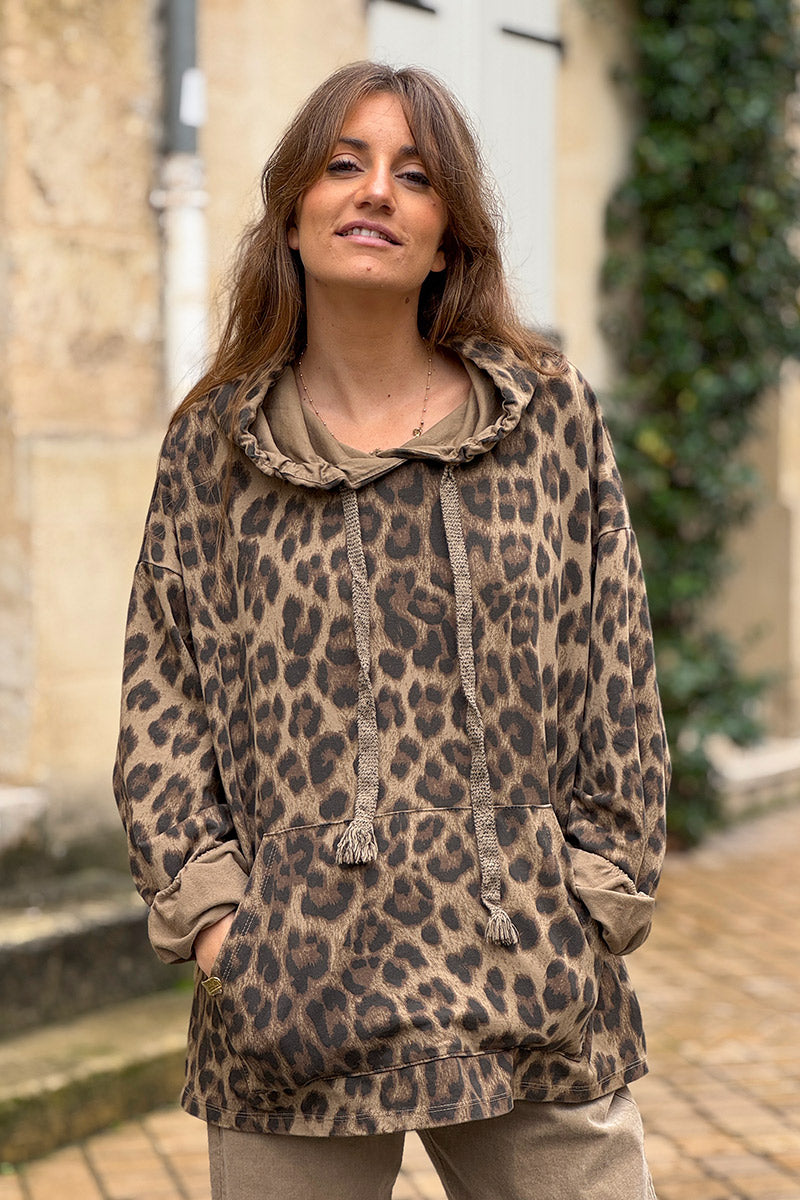 Sweat confort à capuche imprimé léopard taupe