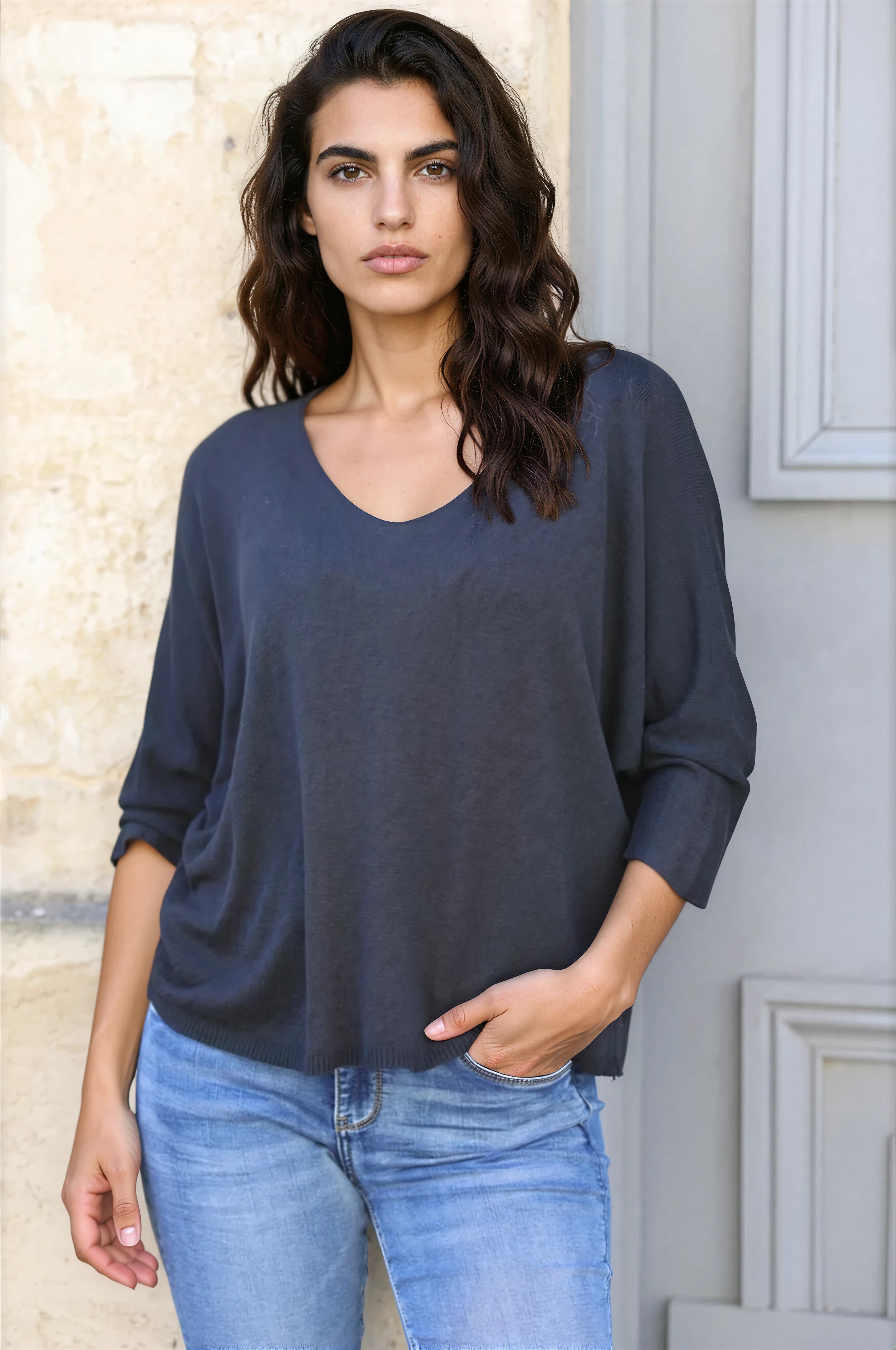 Top noir jersey manches chauve souris